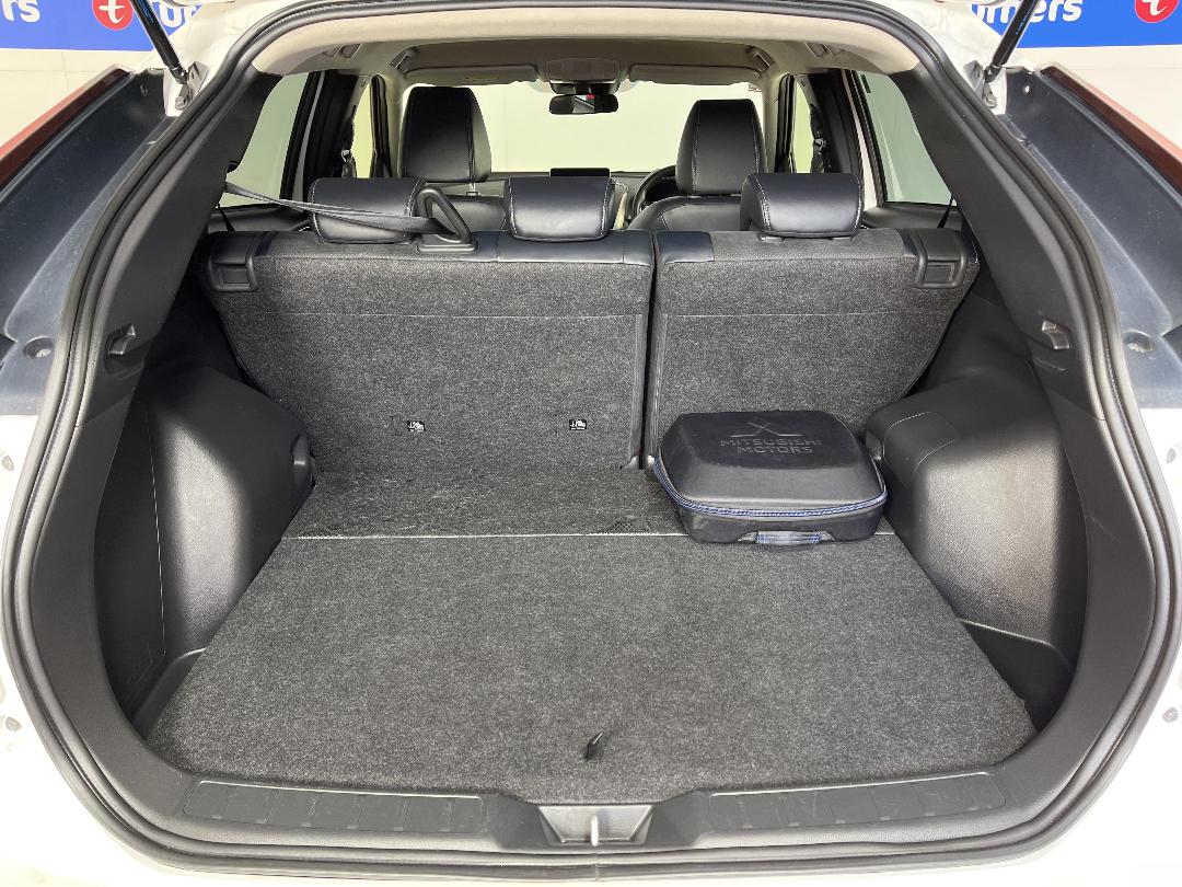 Photo '14' of Mitsubishi Eclipse Cross