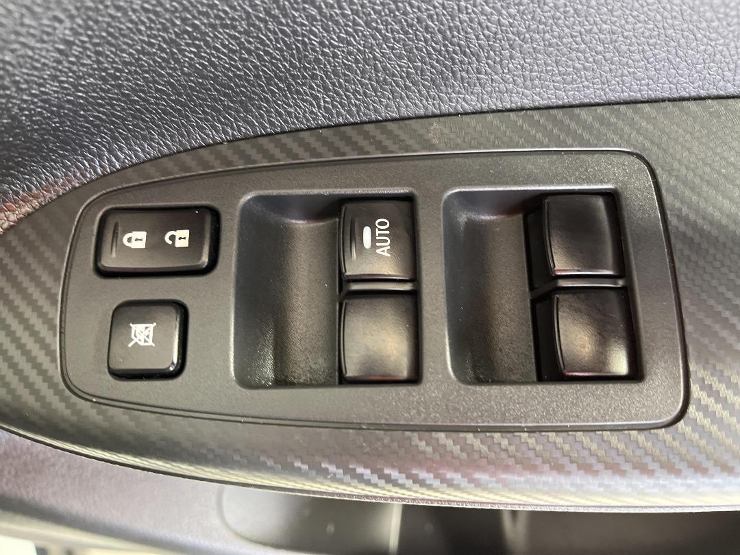 Photo '23' of Mitsubishi Eclipse Cross