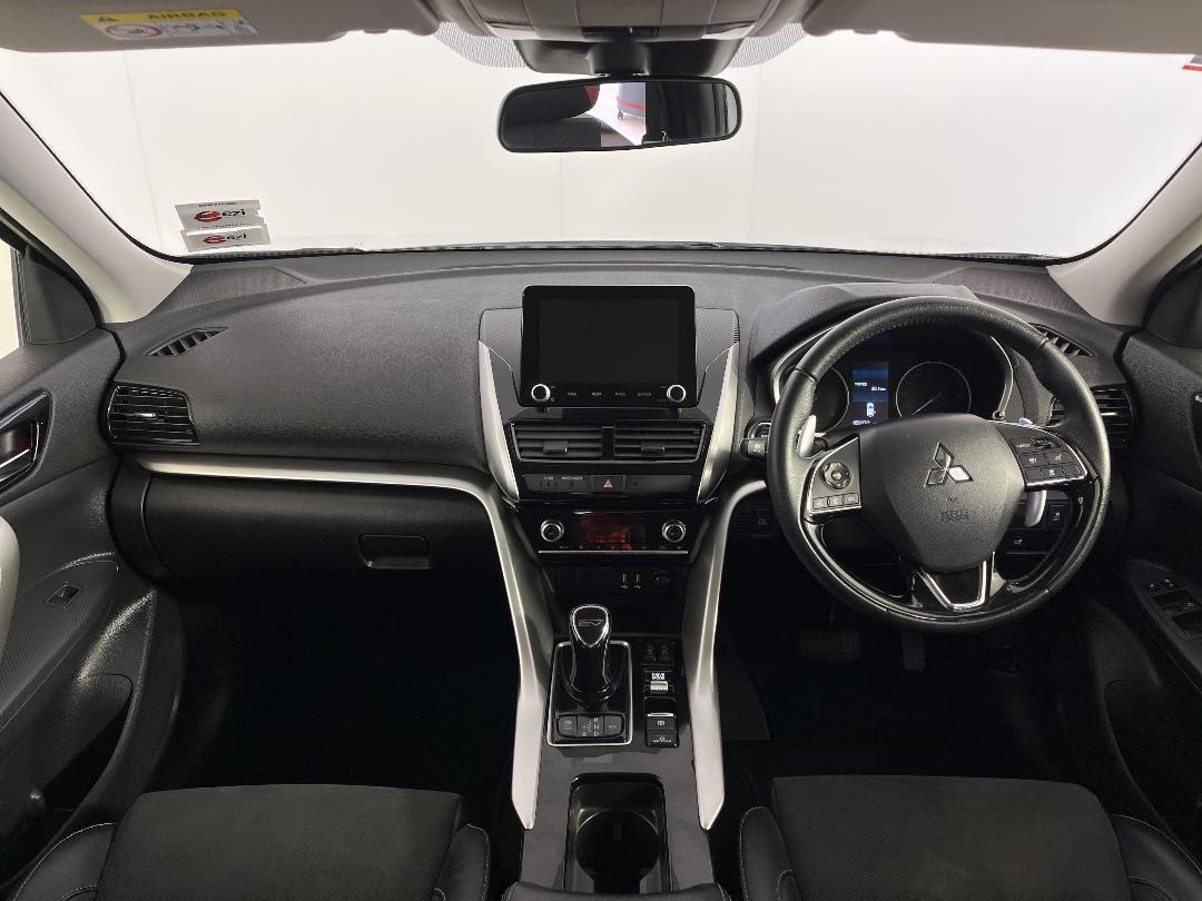 Photo '17' of Mitsubishi Eclipse Cross