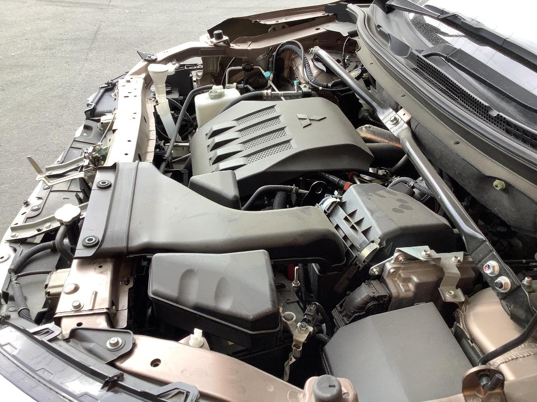 Photo '19' of Mitsubishi Eclipse Cross XLS