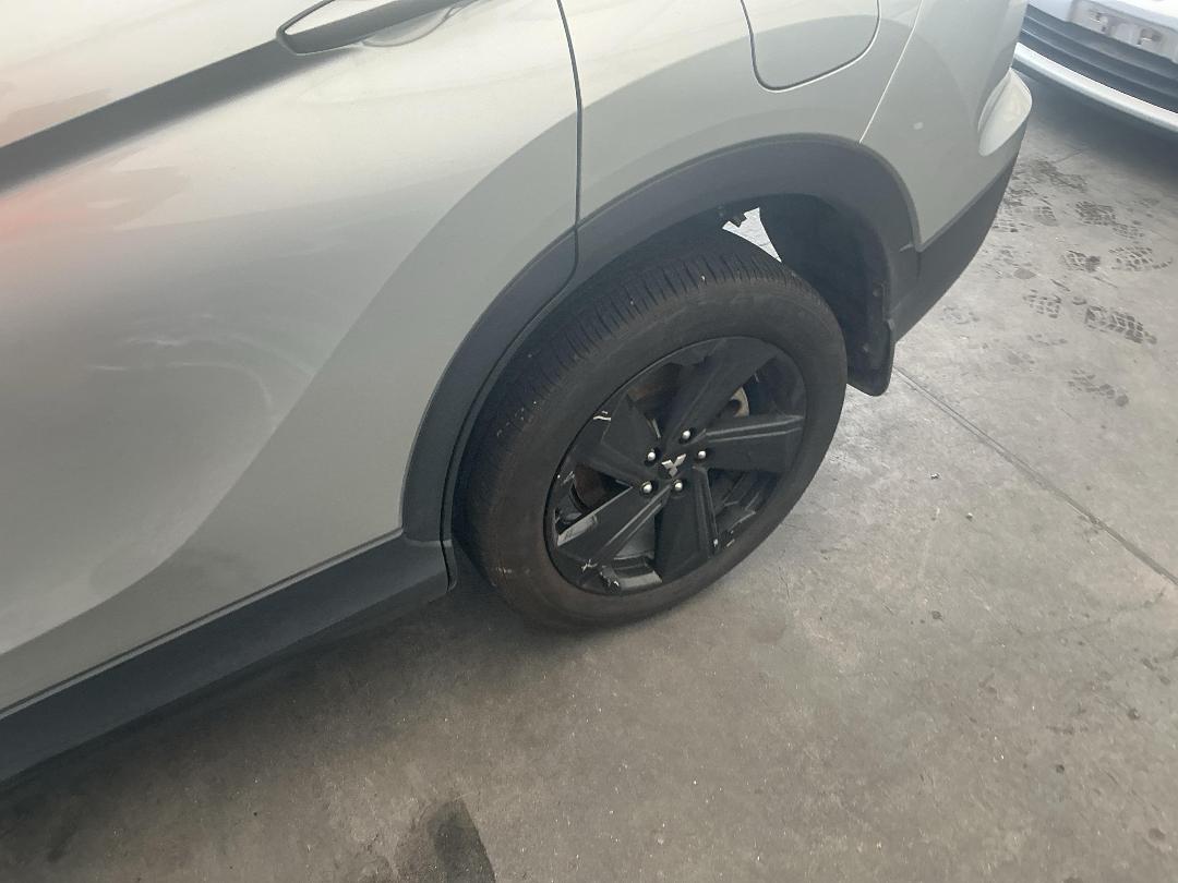 Photo '8' of Mitsubishi Eclipse Cross Sport