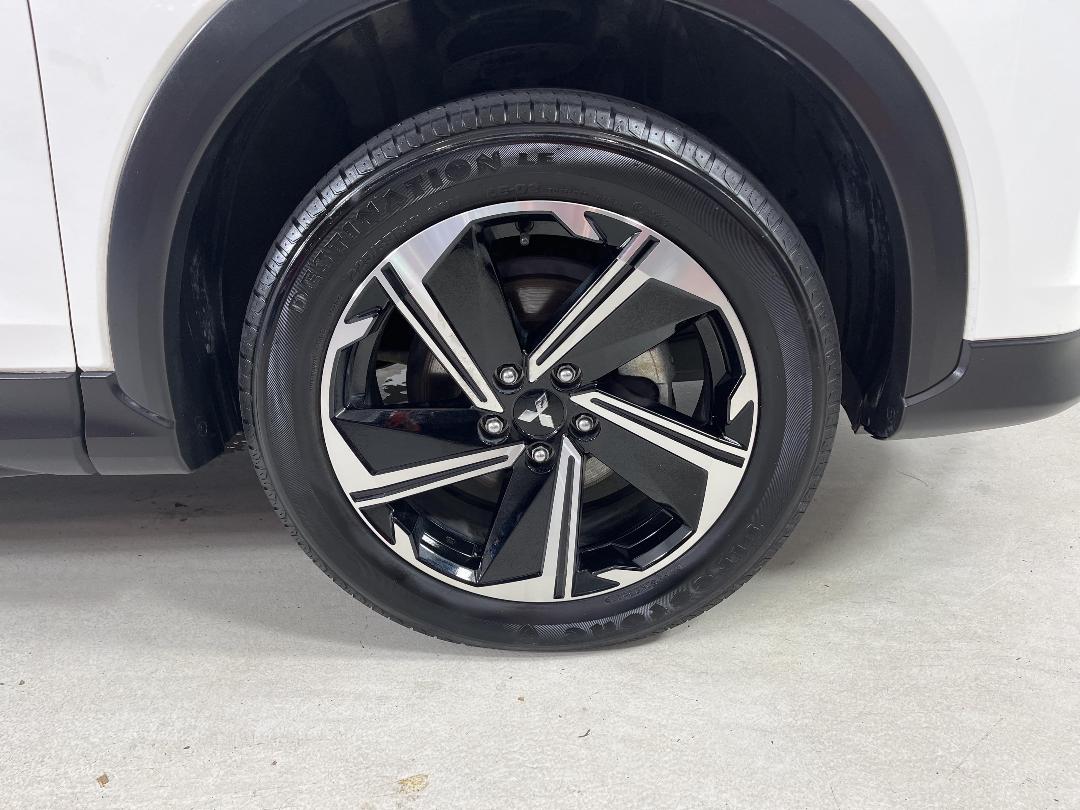 Photo '9' of Mitsubishi Eclipse Cross Photo '9' of Mitsubishi Eclipse Cross