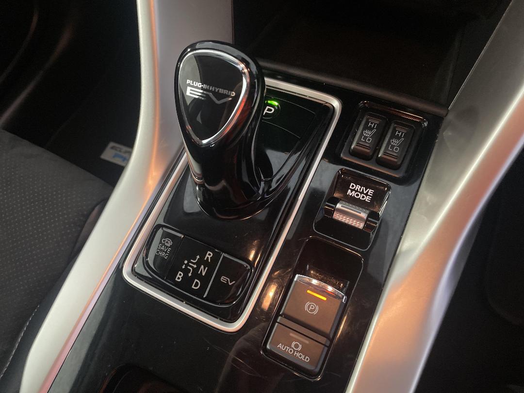 Photo '32' of Mitsubishi Eclipse Cross Photo '32' of Mitsubishi Eclipse Cross