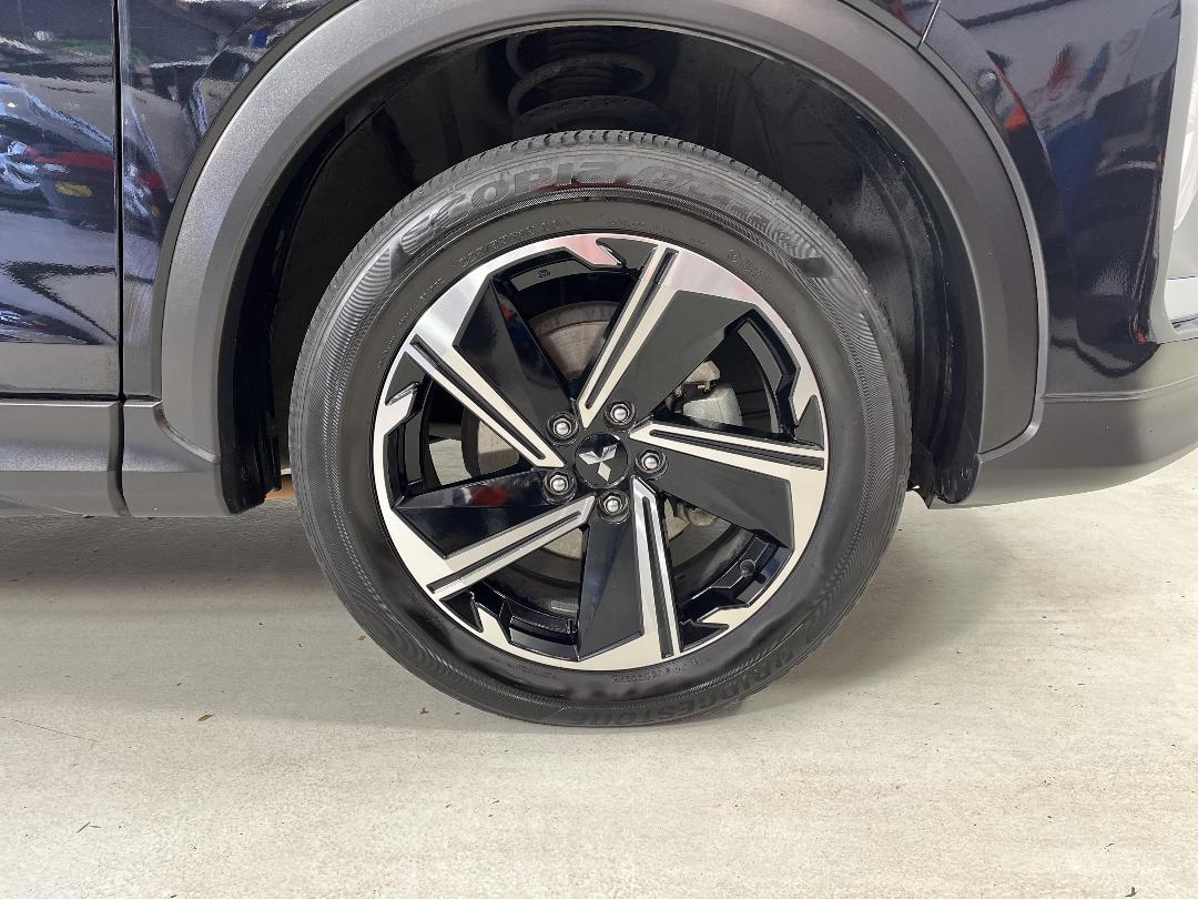 Photo '9' of Mitsubishi Eclipse Cross