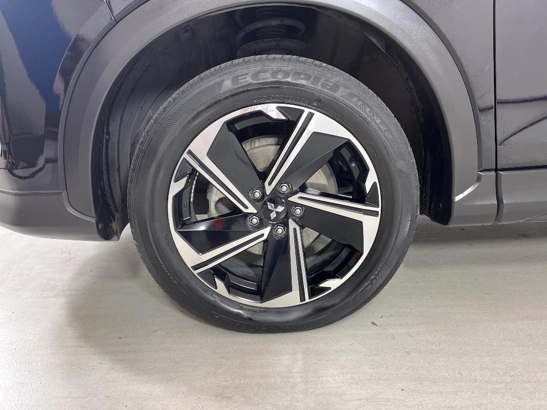 Photo '10' of Mitsubishi Eclipse Cross