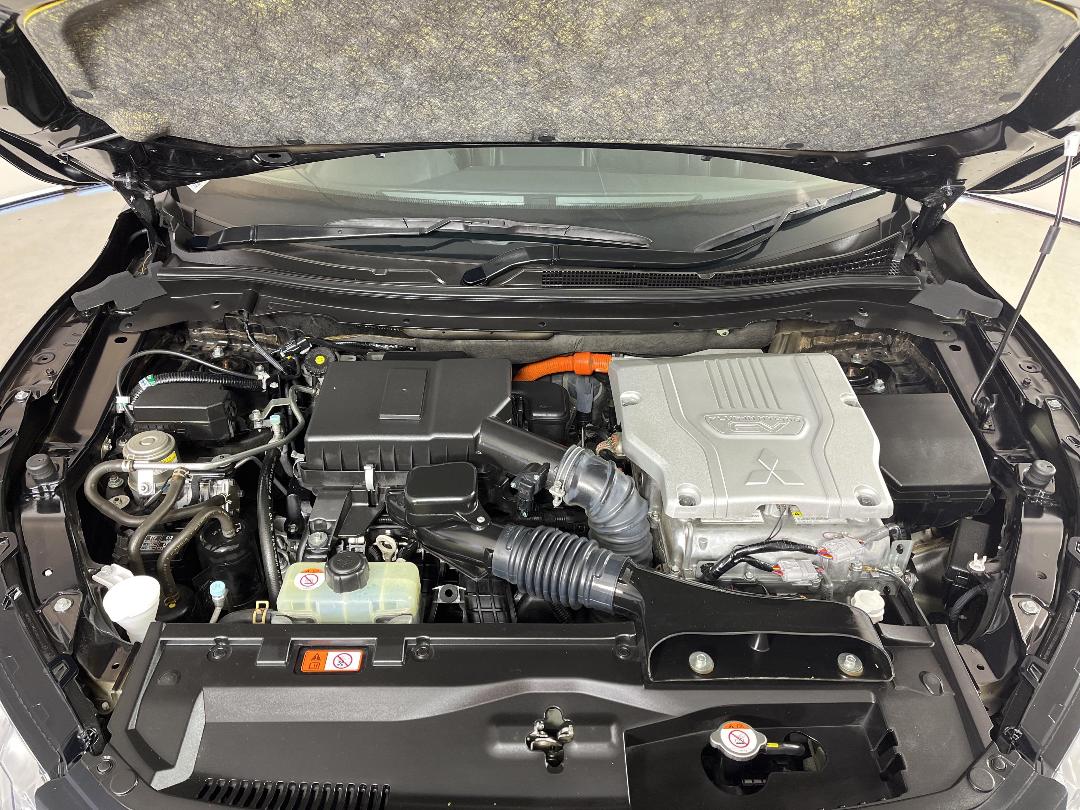 Photo '13' of Mitsubishi Eclipse Cross