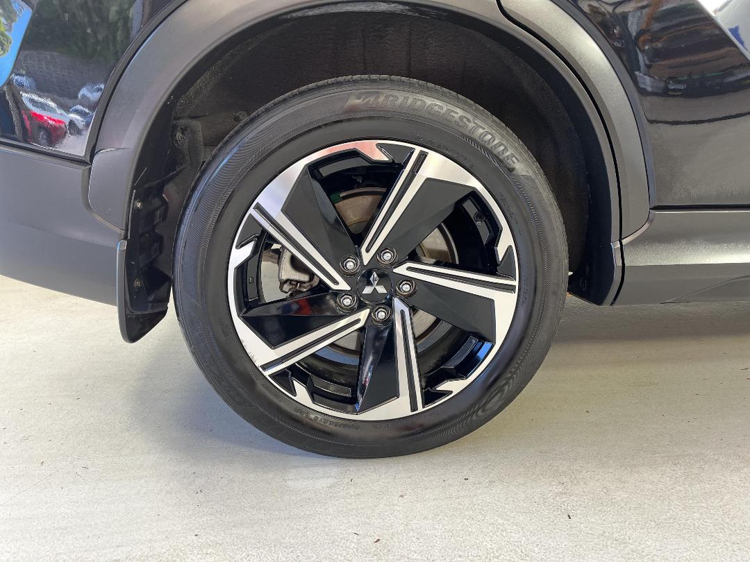 Photo '12' of Mitsubishi Eclipse Cross