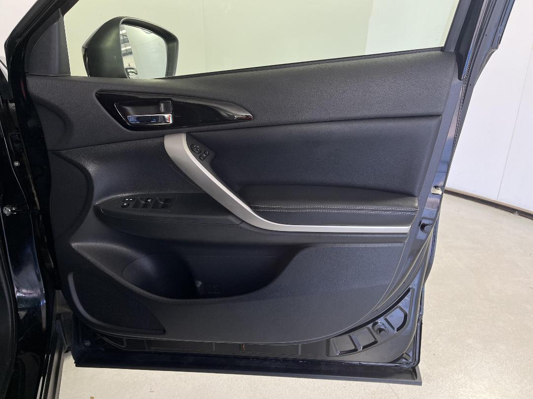 Photo '15' of Mitsubishi Eclipse Cross