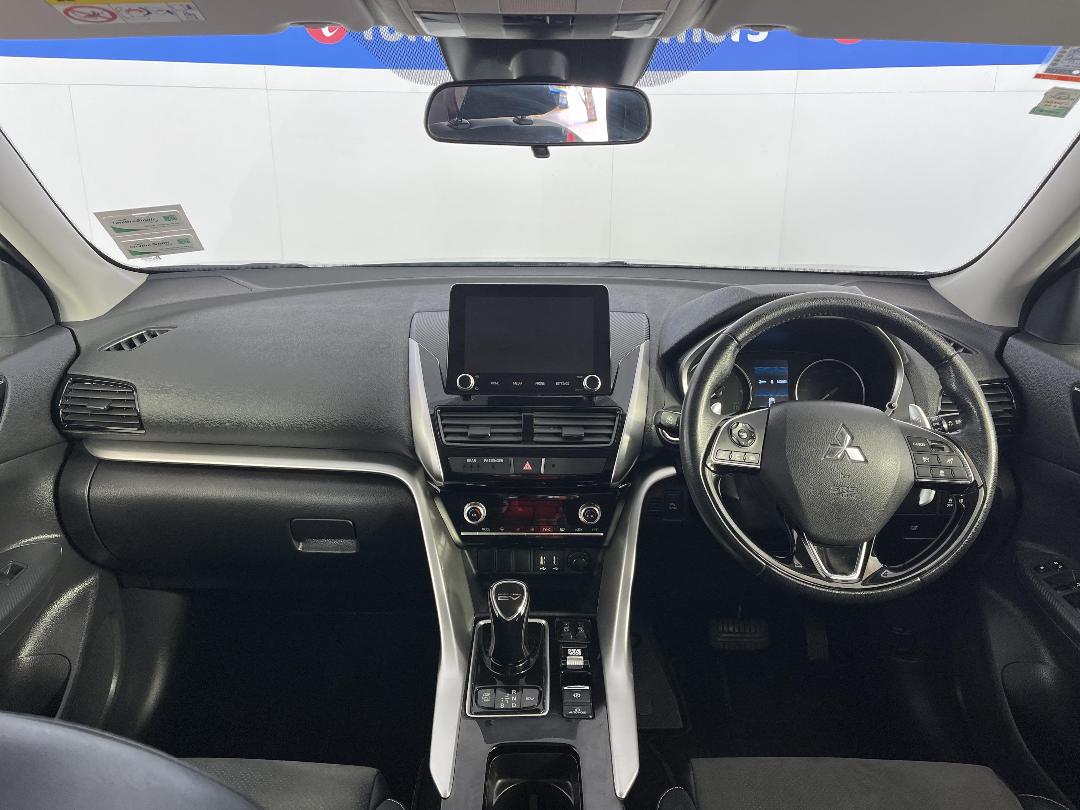 Photo '17' of Mitsubishi Eclipse Cross