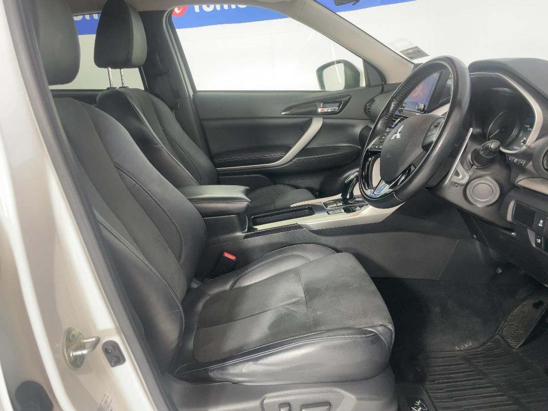 Photo '16' of Mitsubishi Eclipse Cross