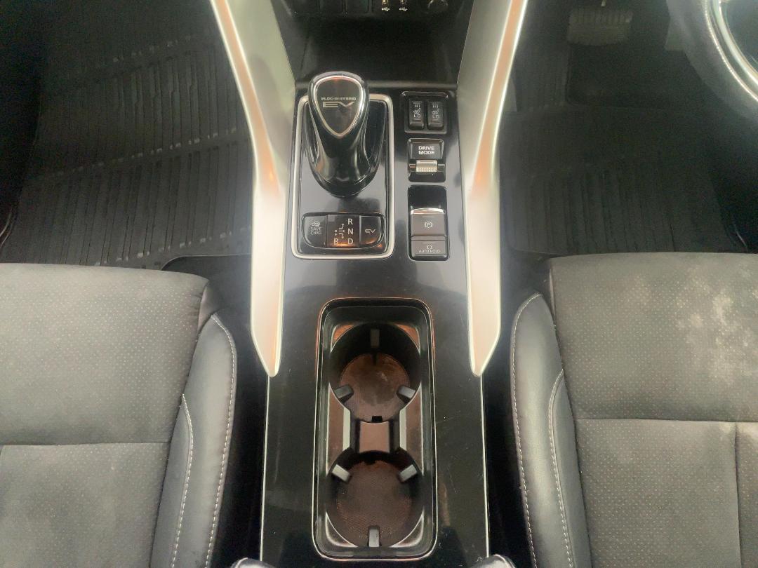 Photo '18' of Mitsubishi Eclipse Cross