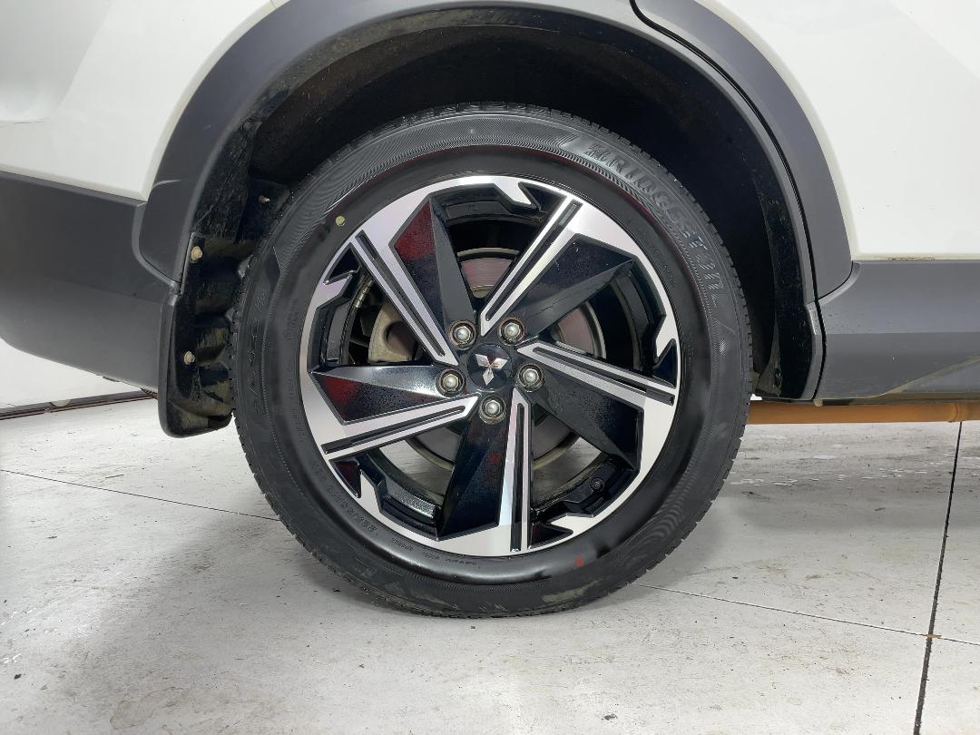 Photo '12' of Mitsubishi Eclipse Cross