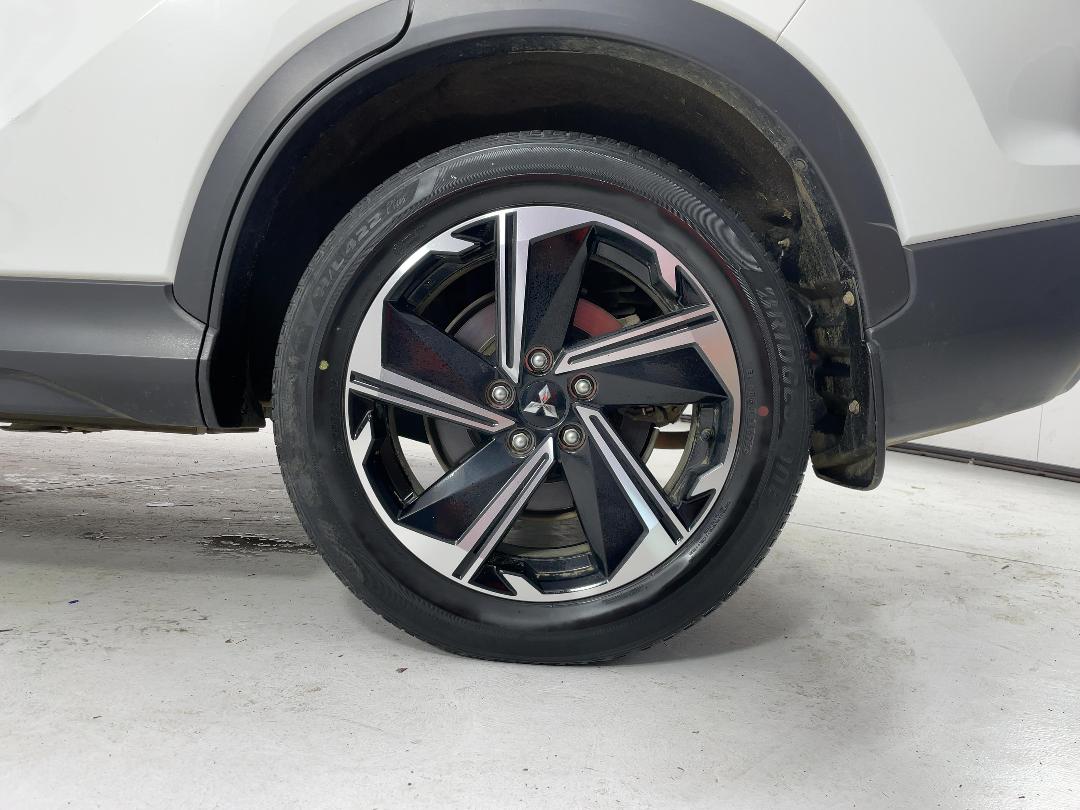 Photo '11' of Mitsubishi Eclipse Cross