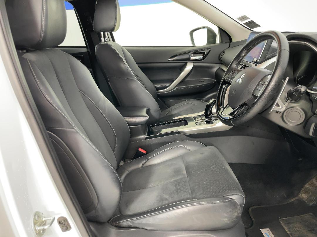 Photo '16' of Mitsubishi Eclipse Cross