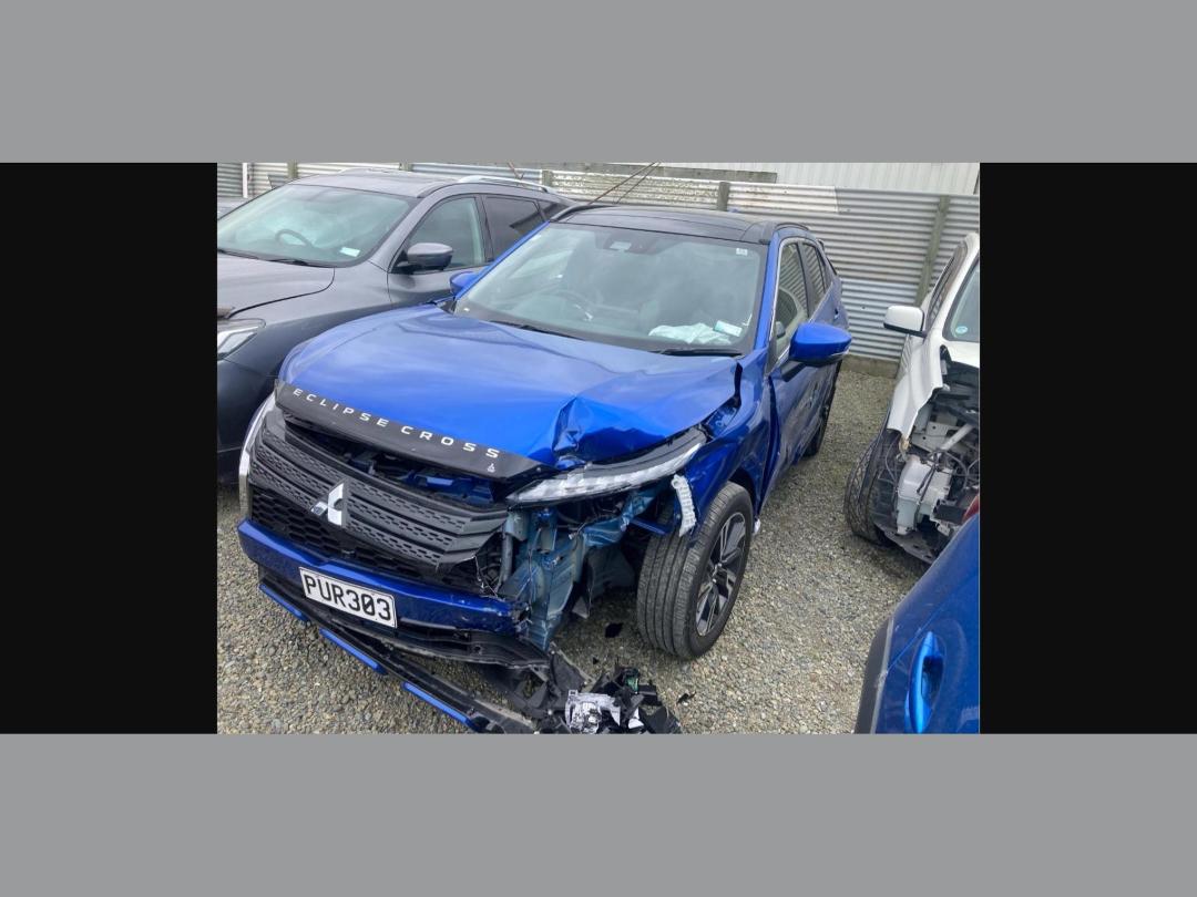 Photo '2' of Mitsubishi Eclipse Cross VRX