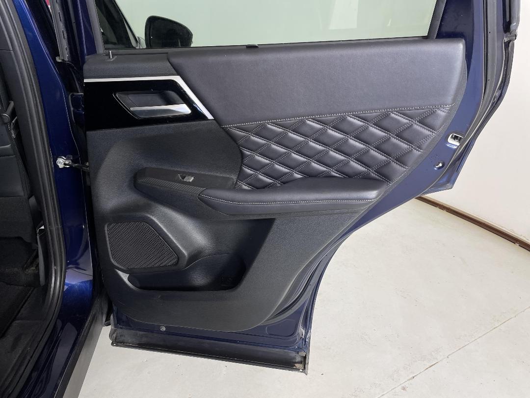 Photo '19' of Mitsubishi Outlander Photo '19' of Mitsubishi Outlander