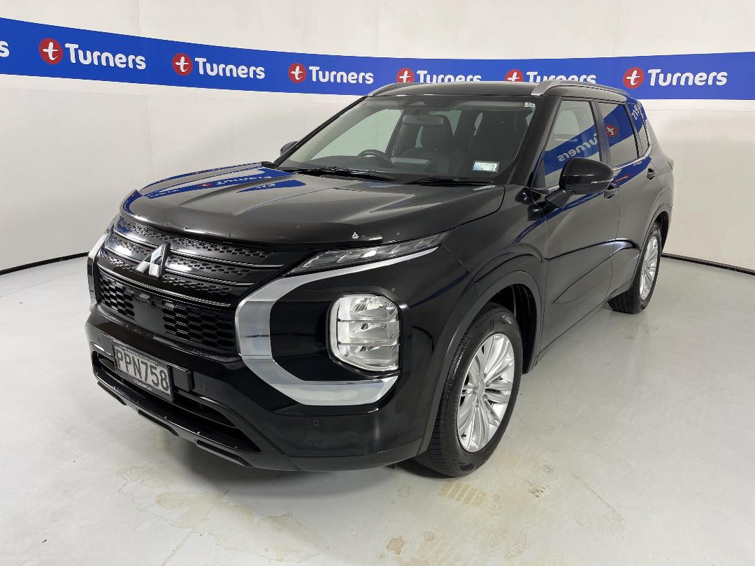 Photo '4' of Mitsubishi Outlander