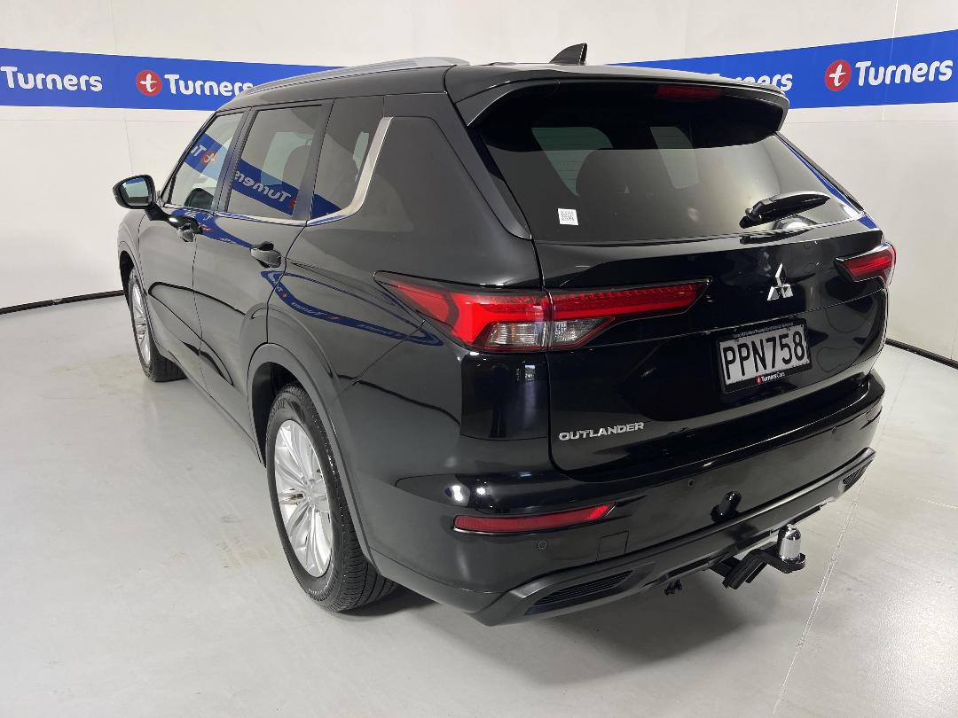 Photo '5' of Mitsubishi Outlander