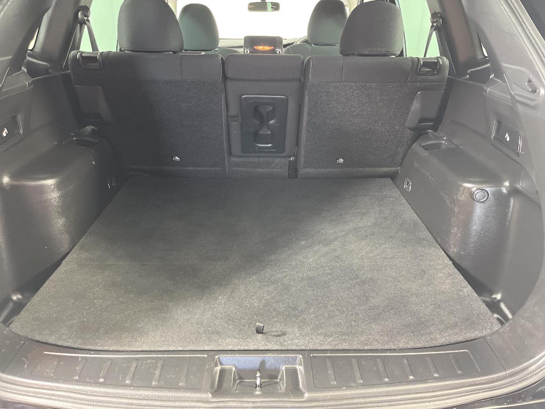 Photo '14' of Mitsubishi Outlander