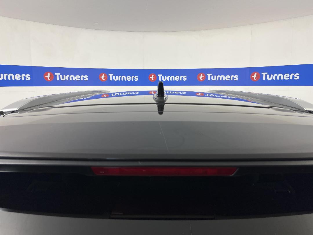 Photo '24' of Mitsubishi Outlander