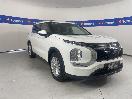Thumbnail '1' of Mitsubishi Outlander