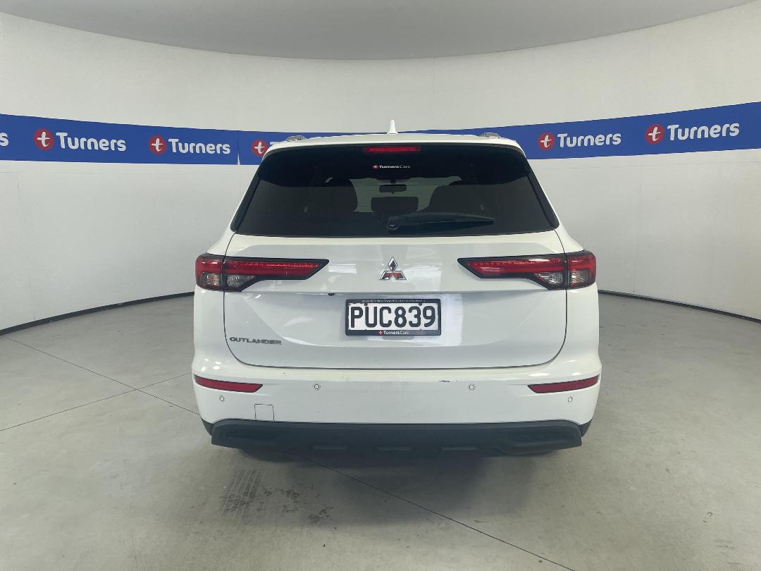 Photo '6' of Mitsubishi Outlander Photo '6' of Mitsubishi Outlander