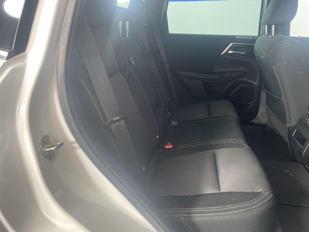 Photo '20' of Mitsubishi Outlander Photo '20' of Mitsubishi Outlander