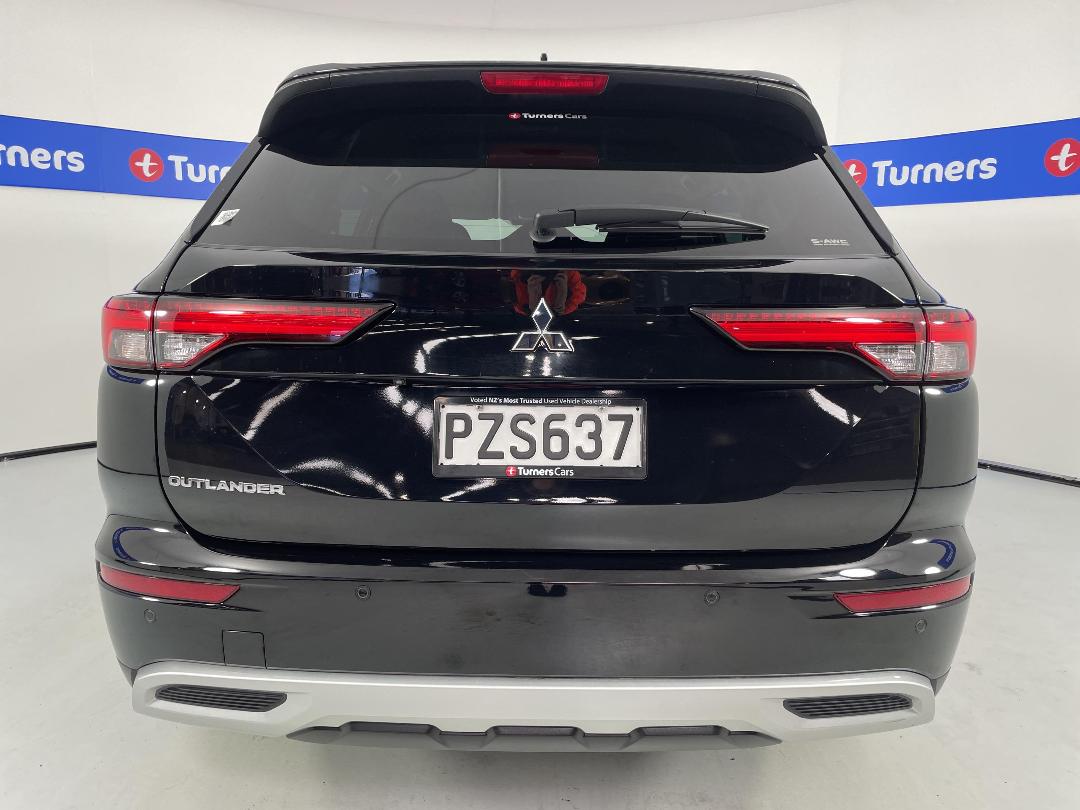 Photo '6' of Mitsubishi Outlander