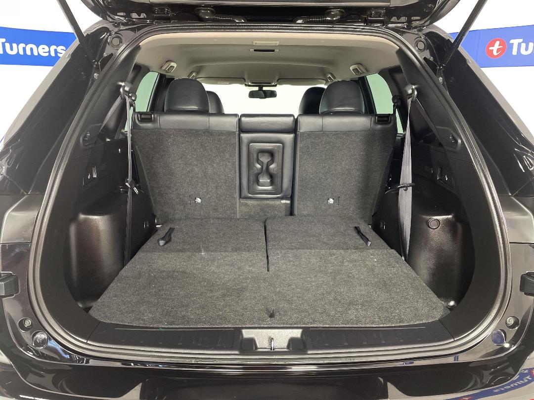 Photo '14' of Mitsubishi Outlander