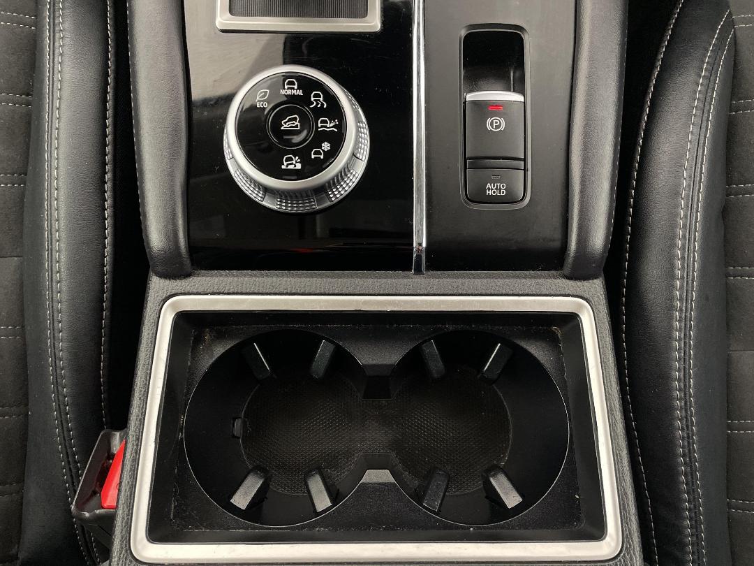 Photo '23' of Mitsubishi Outlander