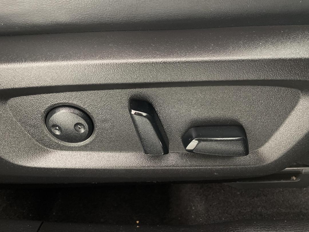 Photo '24' of Mitsubishi Outlander