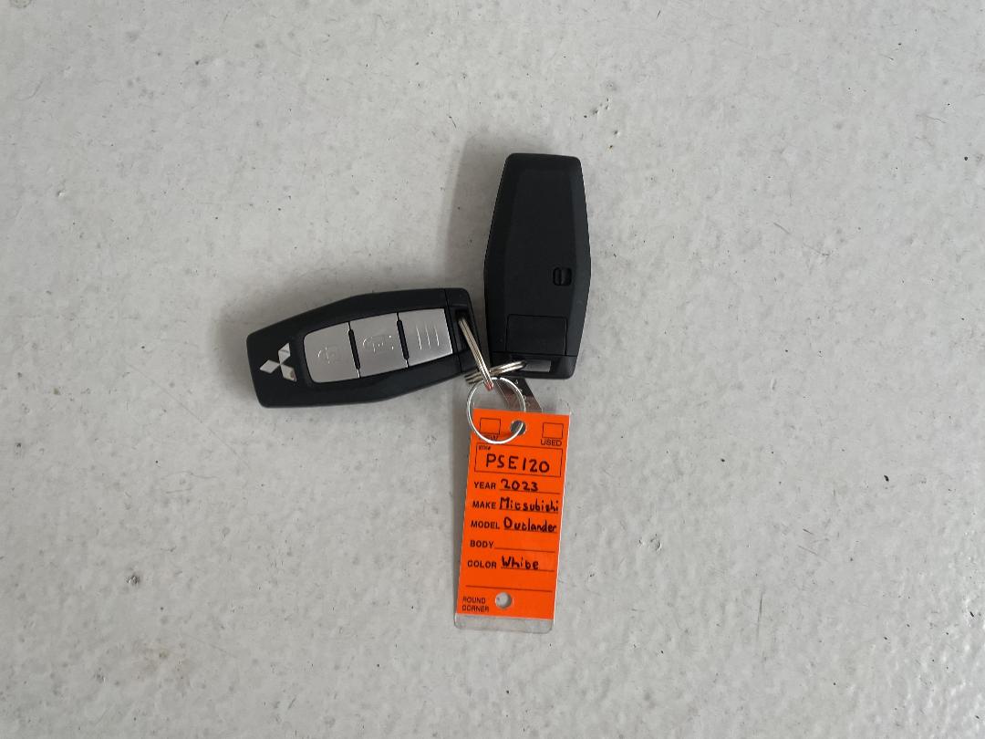 Photo '22' of Mitsubishi Outlander Photo '22' of Mitsubishi Outlander