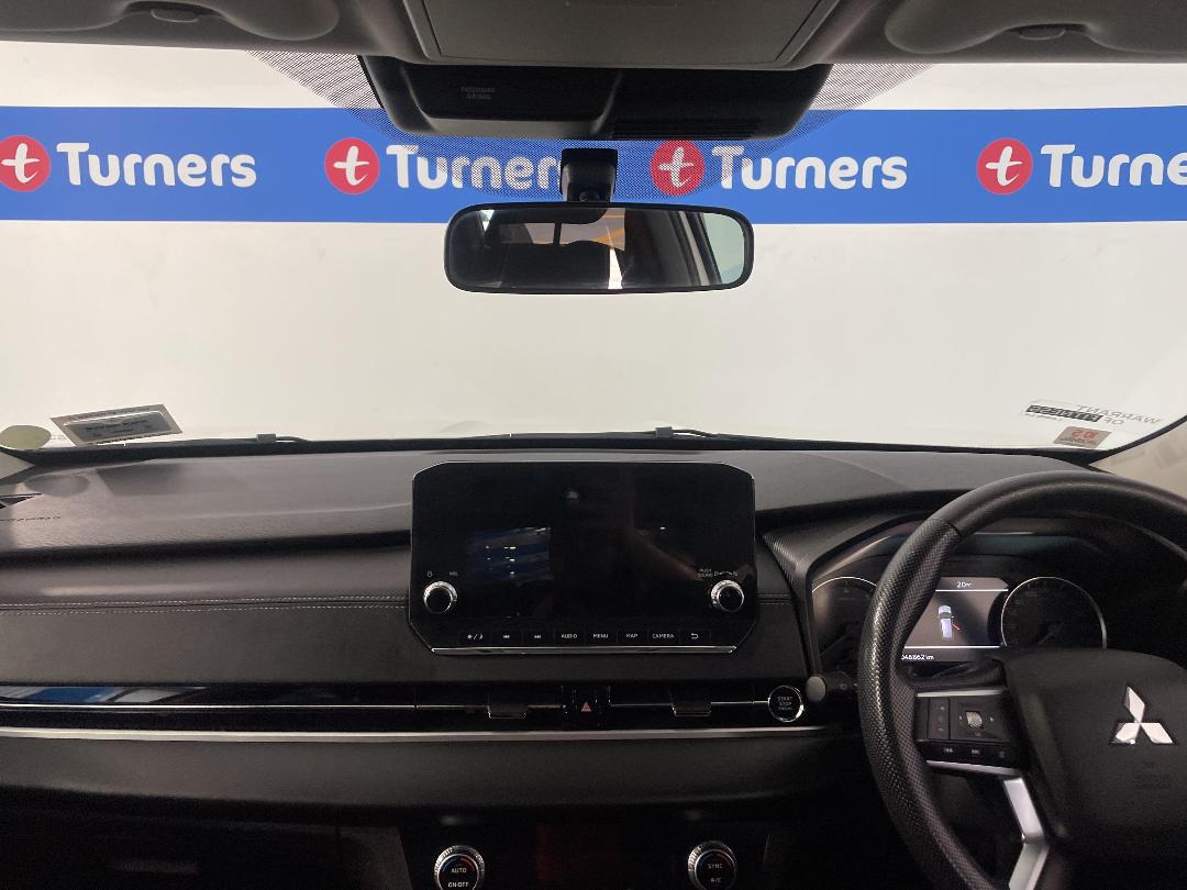 Photo '17' of Mitsubishi Outlander Photo '17' of Mitsubishi Outlander