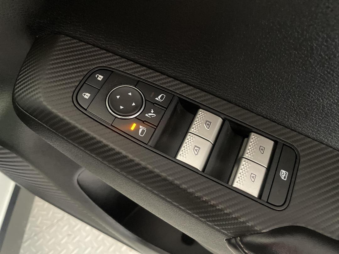 Photo '23' of Mitsubishi Outlander Photo '23' of Mitsubishi Outlander