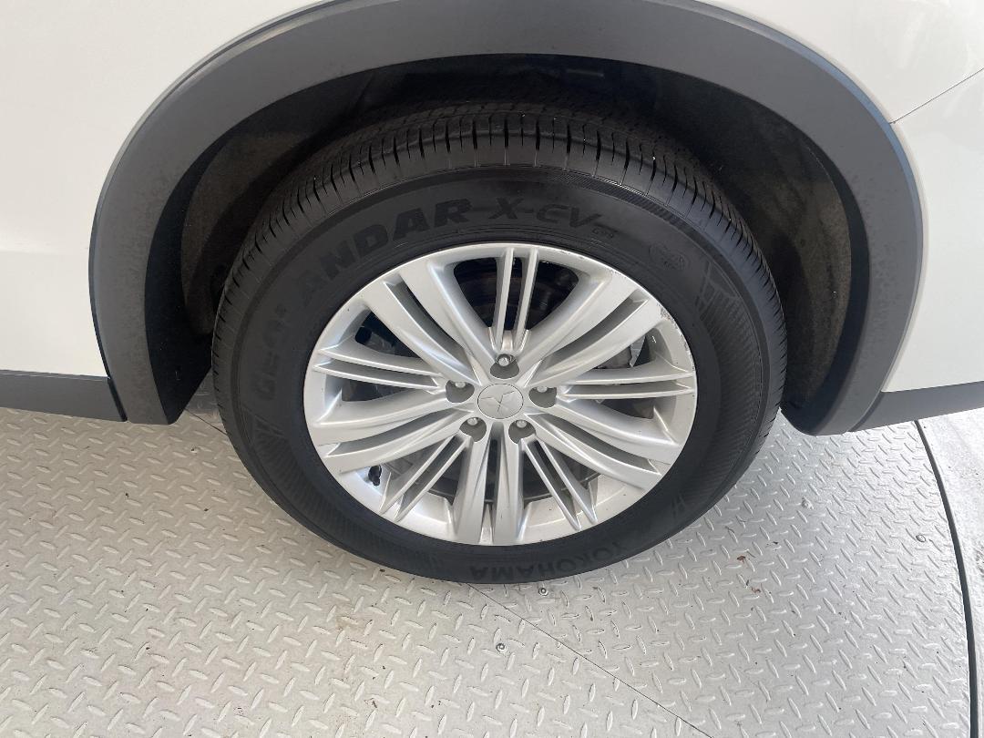 Photo '11' of Mitsubishi Outlander Photo '11' of Mitsubishi Outlander