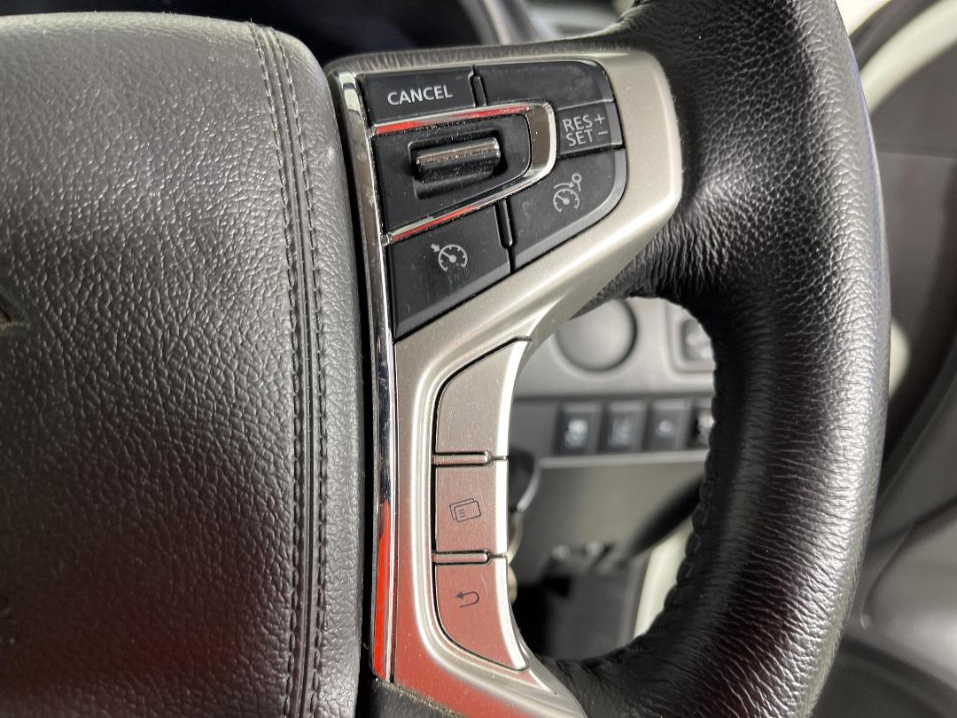 Photo '26' of Mitsubishi Triton