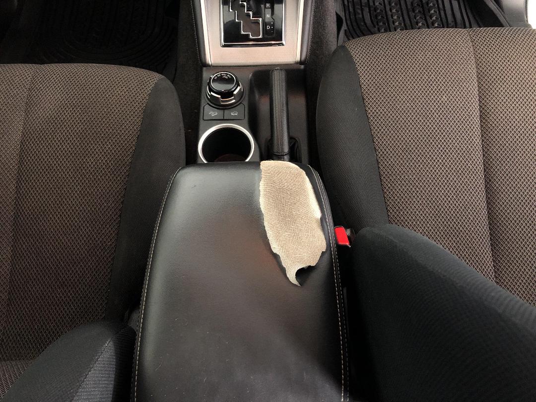 Photo '23' of Mitsubishi Triton