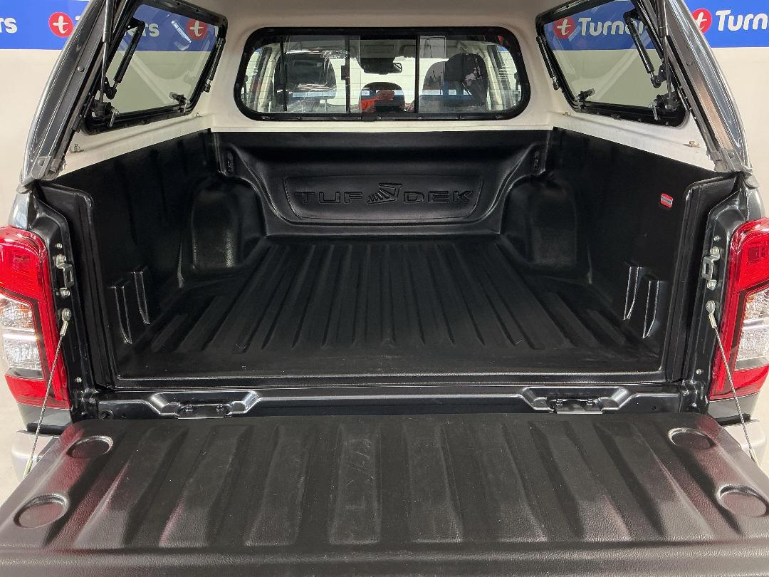 Photo '14' of Mitsubishi Triton