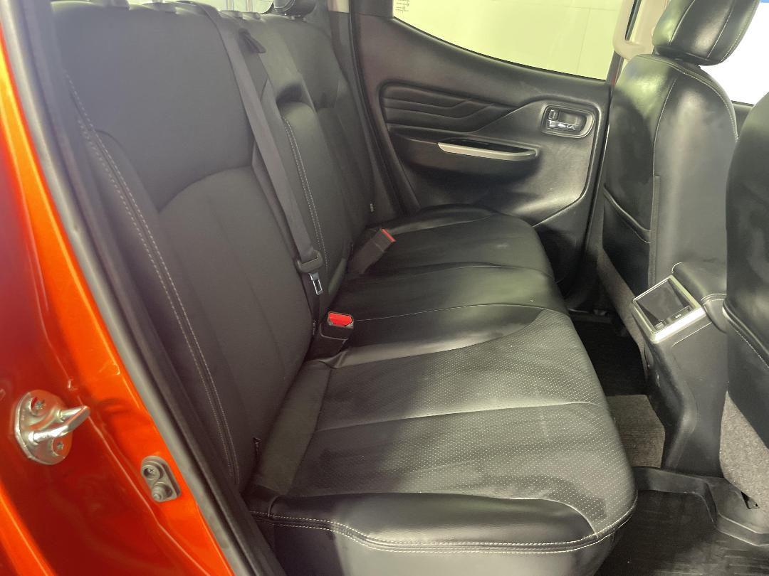 Photo '20' of Mitsubishi Triton