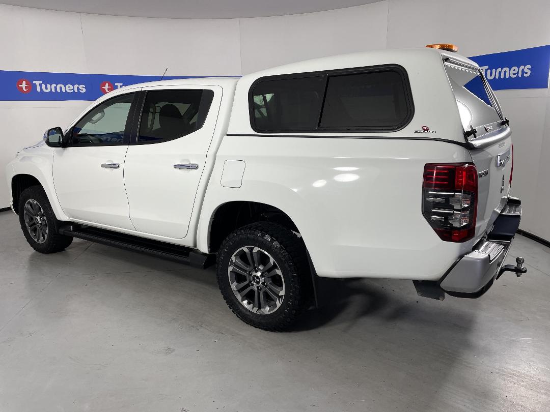 Photo '5' of Mitsubishi Triton