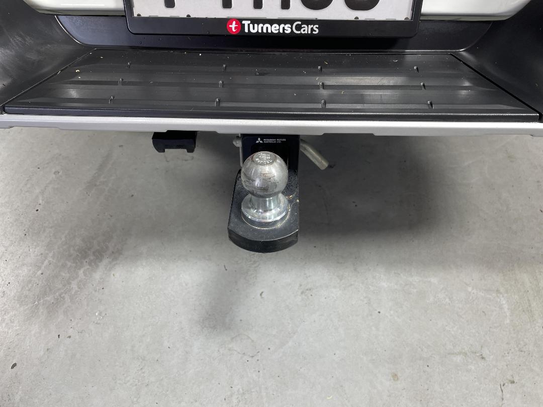 Photo '25' of Mitsubishi Triton