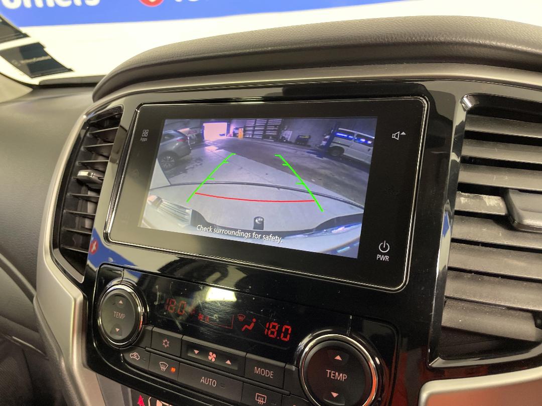 Photo '33' of Mitsubishi Triton