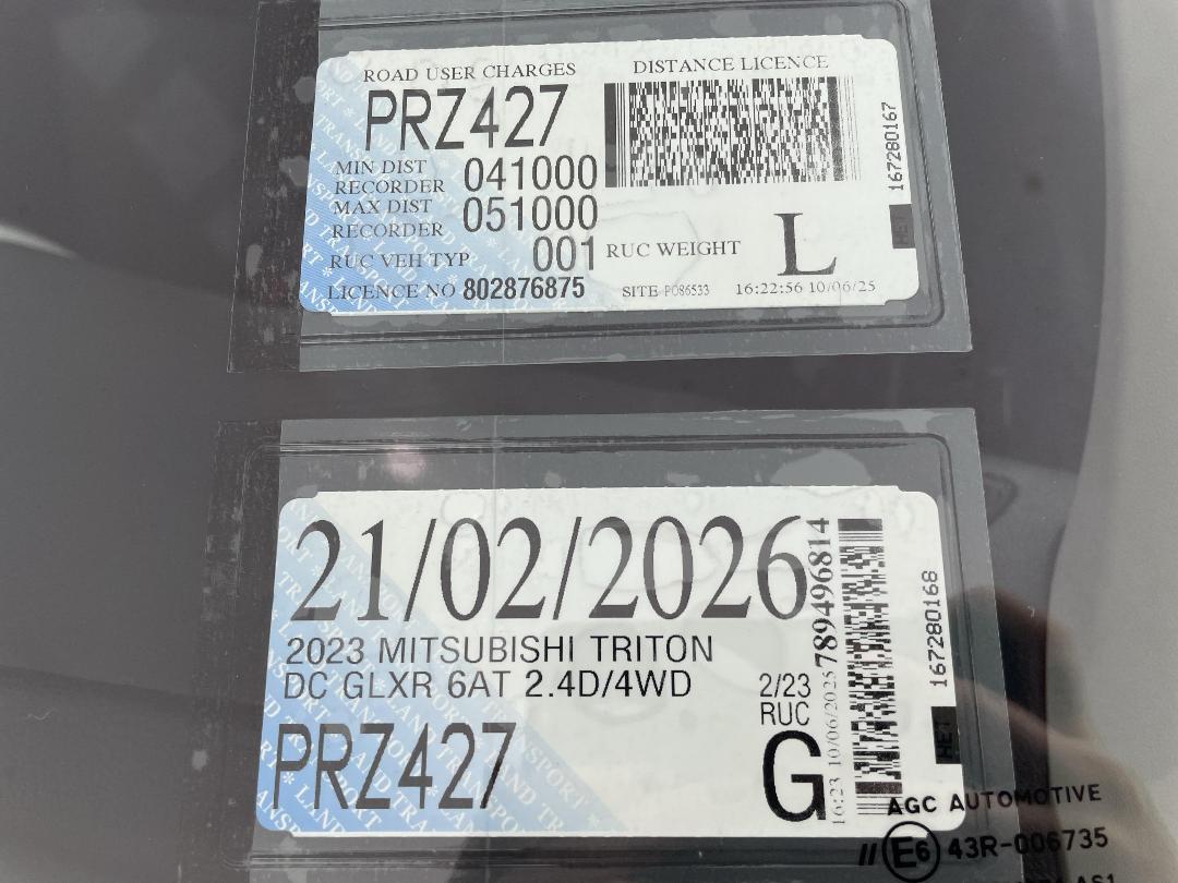 Photo '30' of Mitsubishi Triton