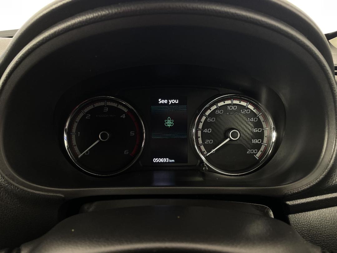 Photo '21' of Mitsubishi Triton