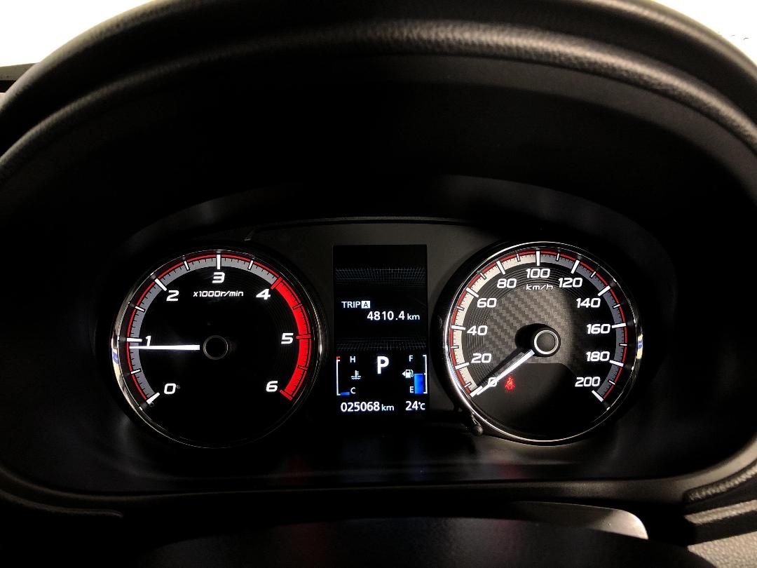 Photo '21' of Mitsubishi Triton