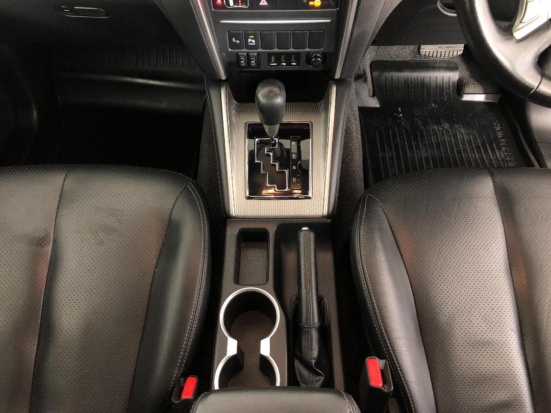 Photo '18' of Mitsubishi Triton