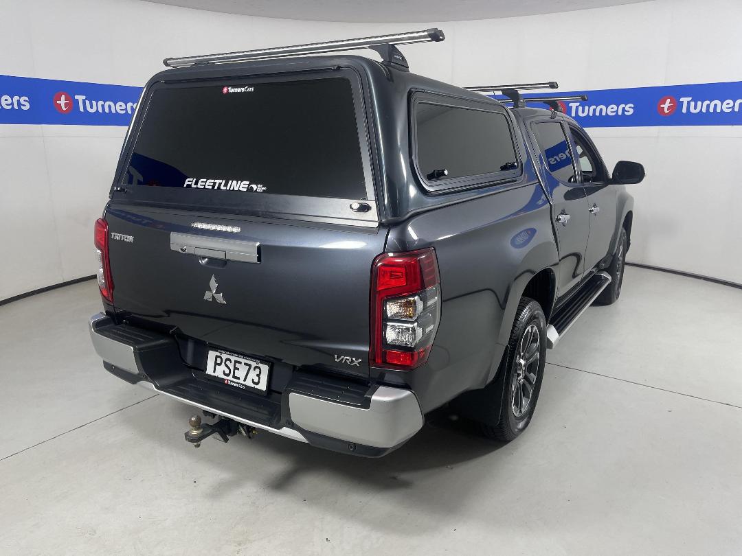 Photo '7' of Mitsubishi Triton