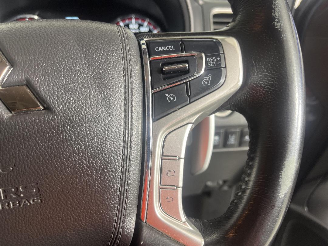 Photo '26' of Mitsubishi Triton