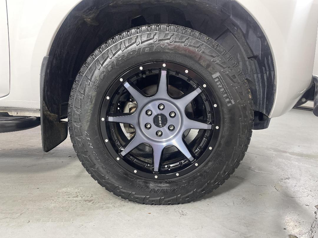 Photo '9' of Nissan Navara