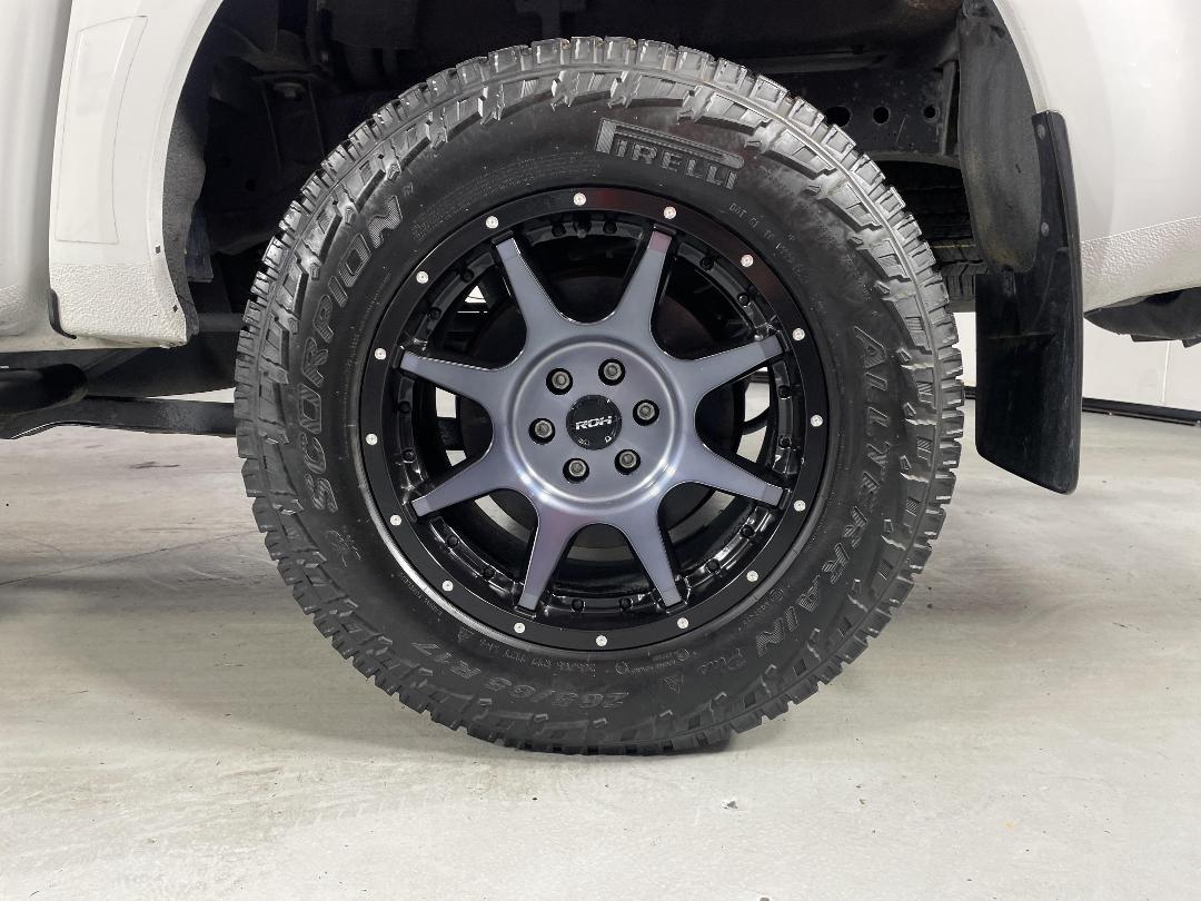 Photo '11' of Nissan Navara